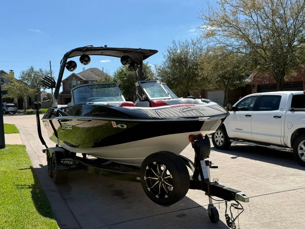 2018 MB B-52 23