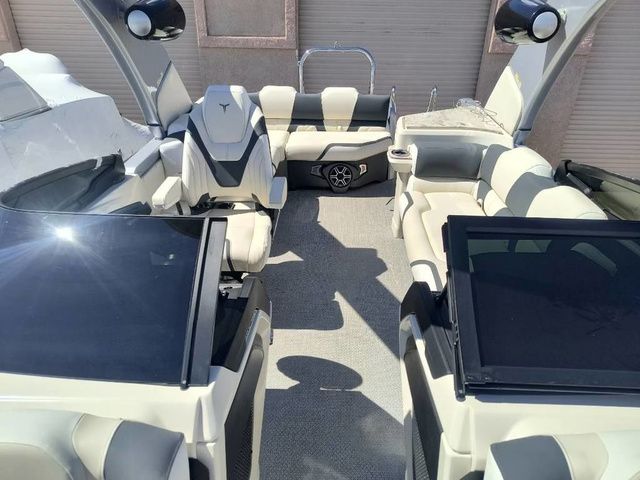 2026 Tahoe Grand Tahoe Elite Windshield 25 FT - 6