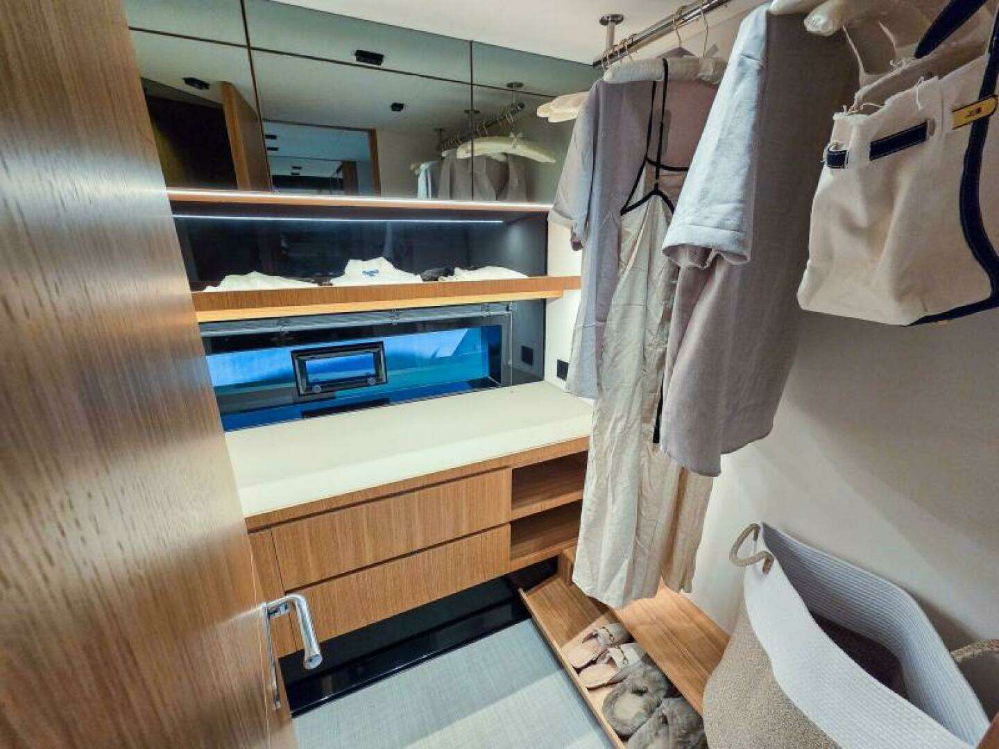 2026 De Antonio Yachts D60 - Image 47