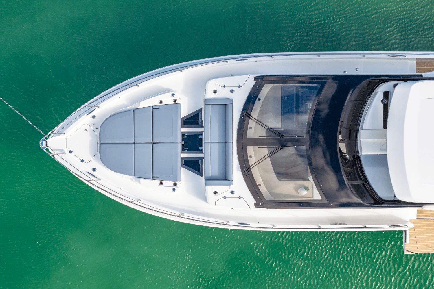 2027 Cruisers Yachts 57 Fly - 28