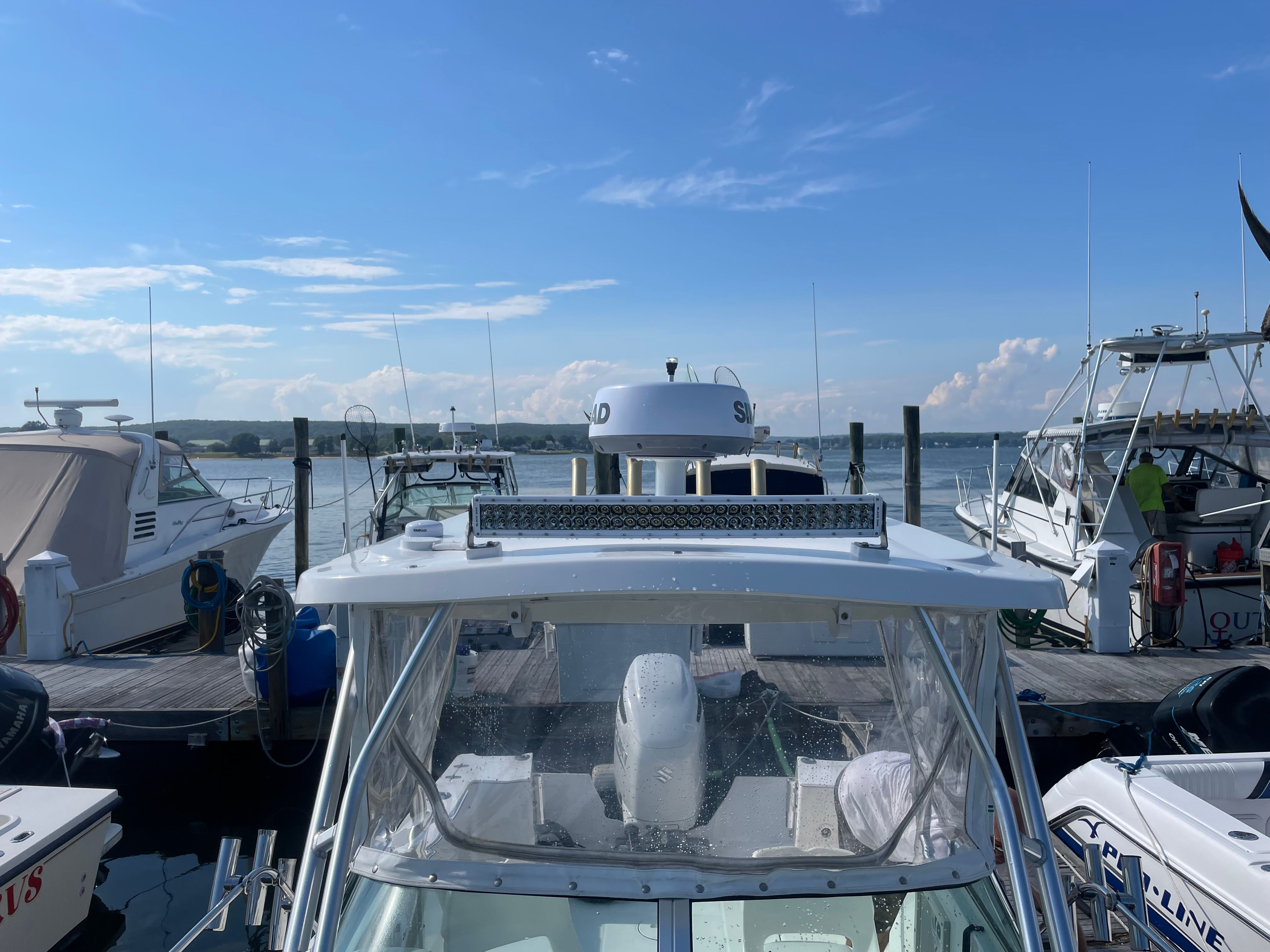 2000 Wellcraft 24 Walkaround - 4