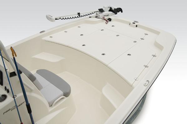 2026 Mako Pro Skiff 19 CC - 30
