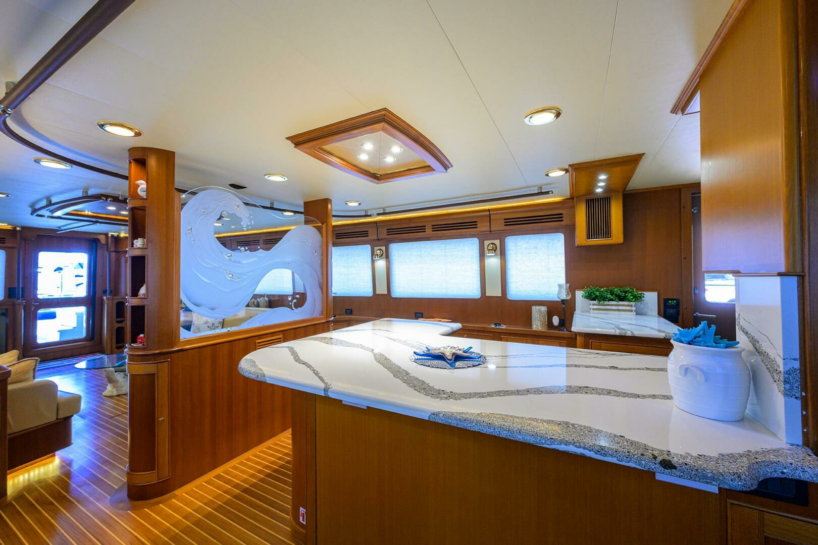 2011 Marlow 97 Explorer - Image 11