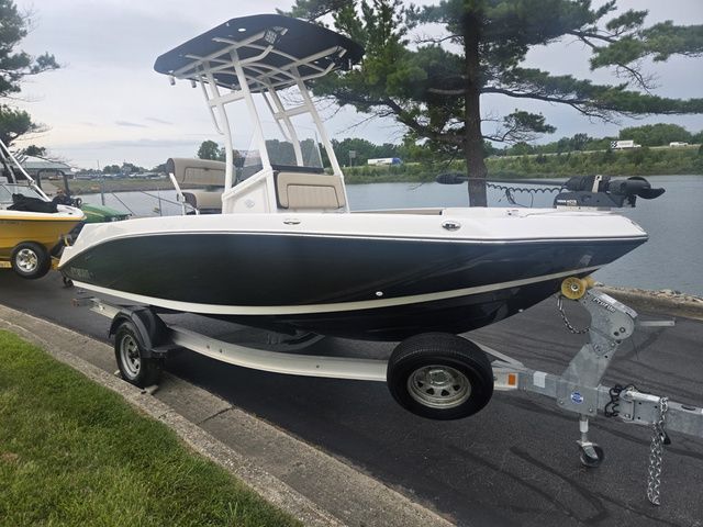 2022 Yamaha Boats 195 FSH Sport - 2