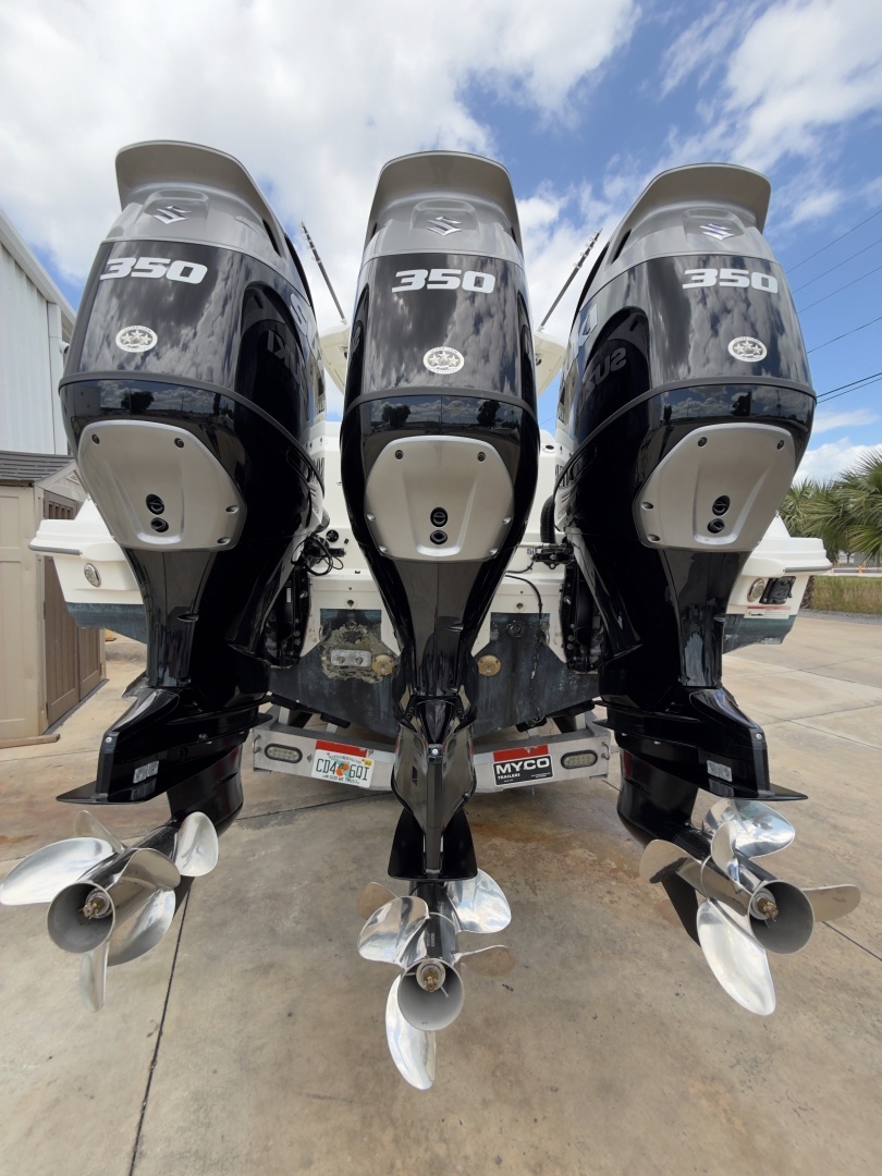 2016 Boston Whaler 350 Outrage - Image 94