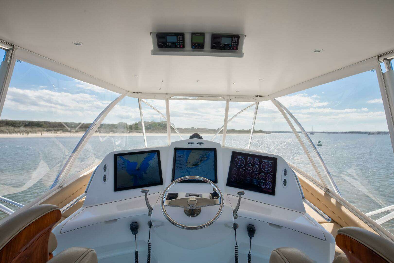 2015 Ocean Yachts 64 Convertible - Image 25