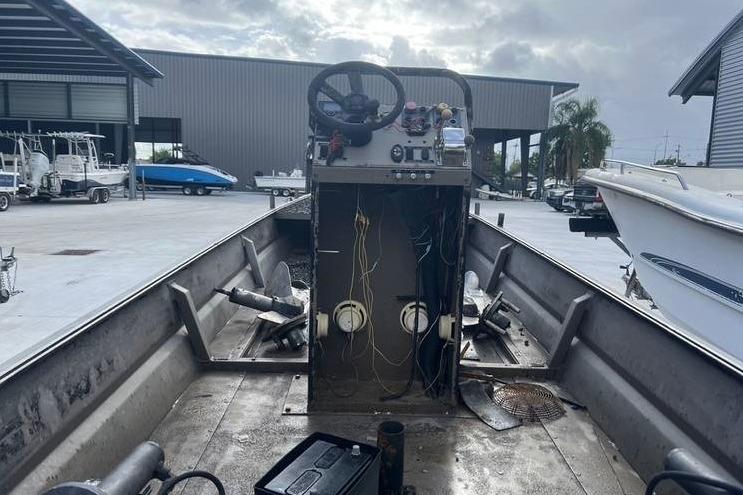 Interior view of a 2016 Pro-Drive X Series 20' boat with exposed wiring.