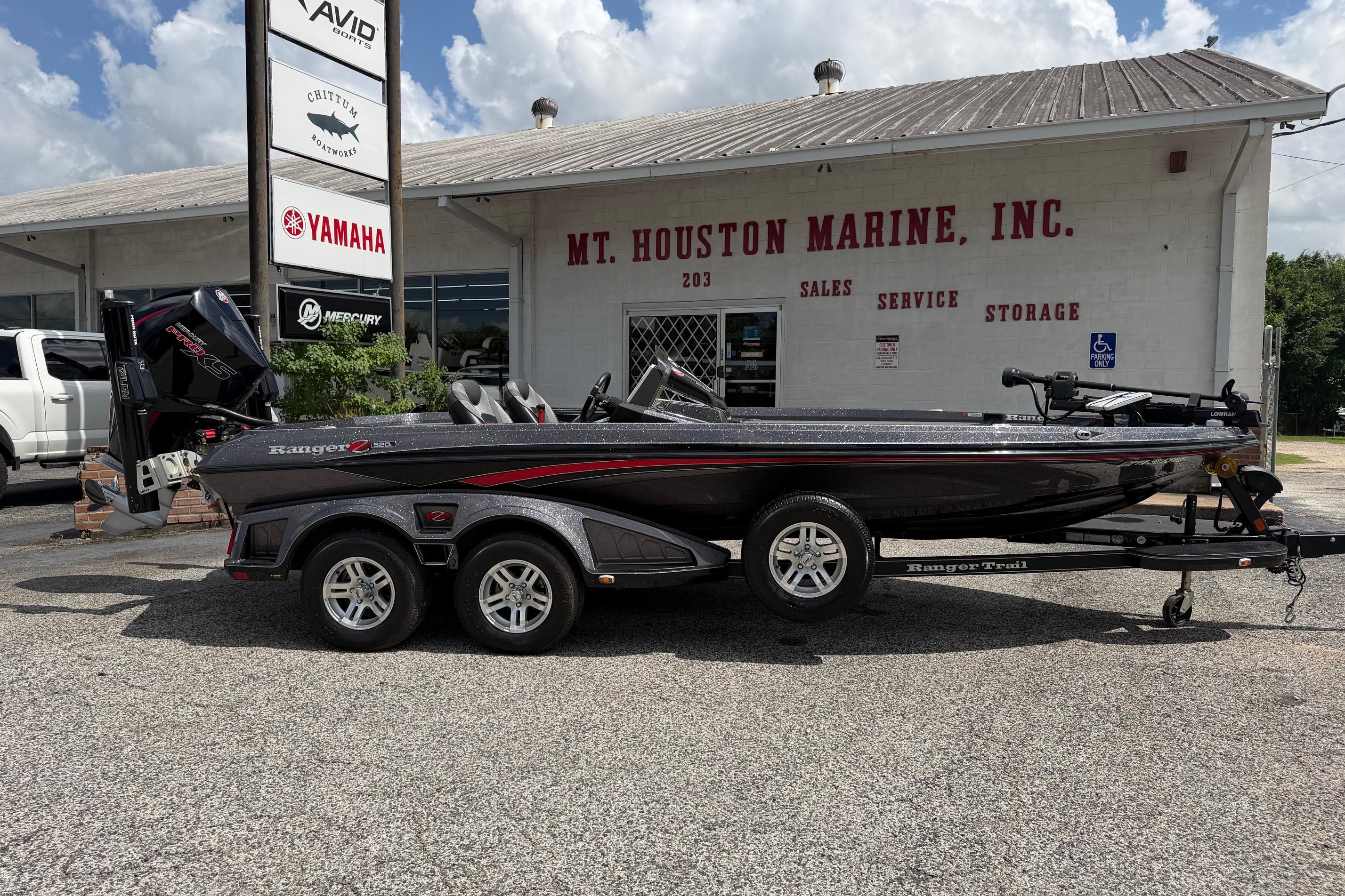 2020 Ranger Z520L boat parked outside Mt. Houston Marine dealership.