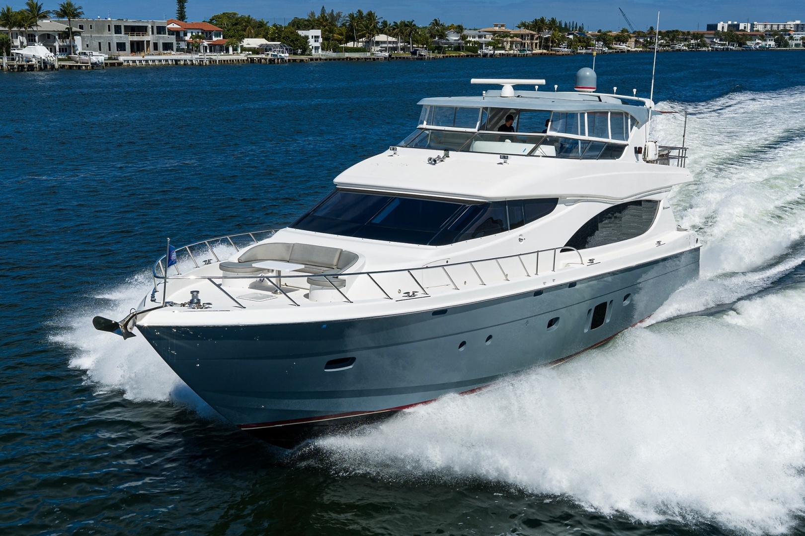 2013 Hatteras 80 Motor Yacht - Image 82
