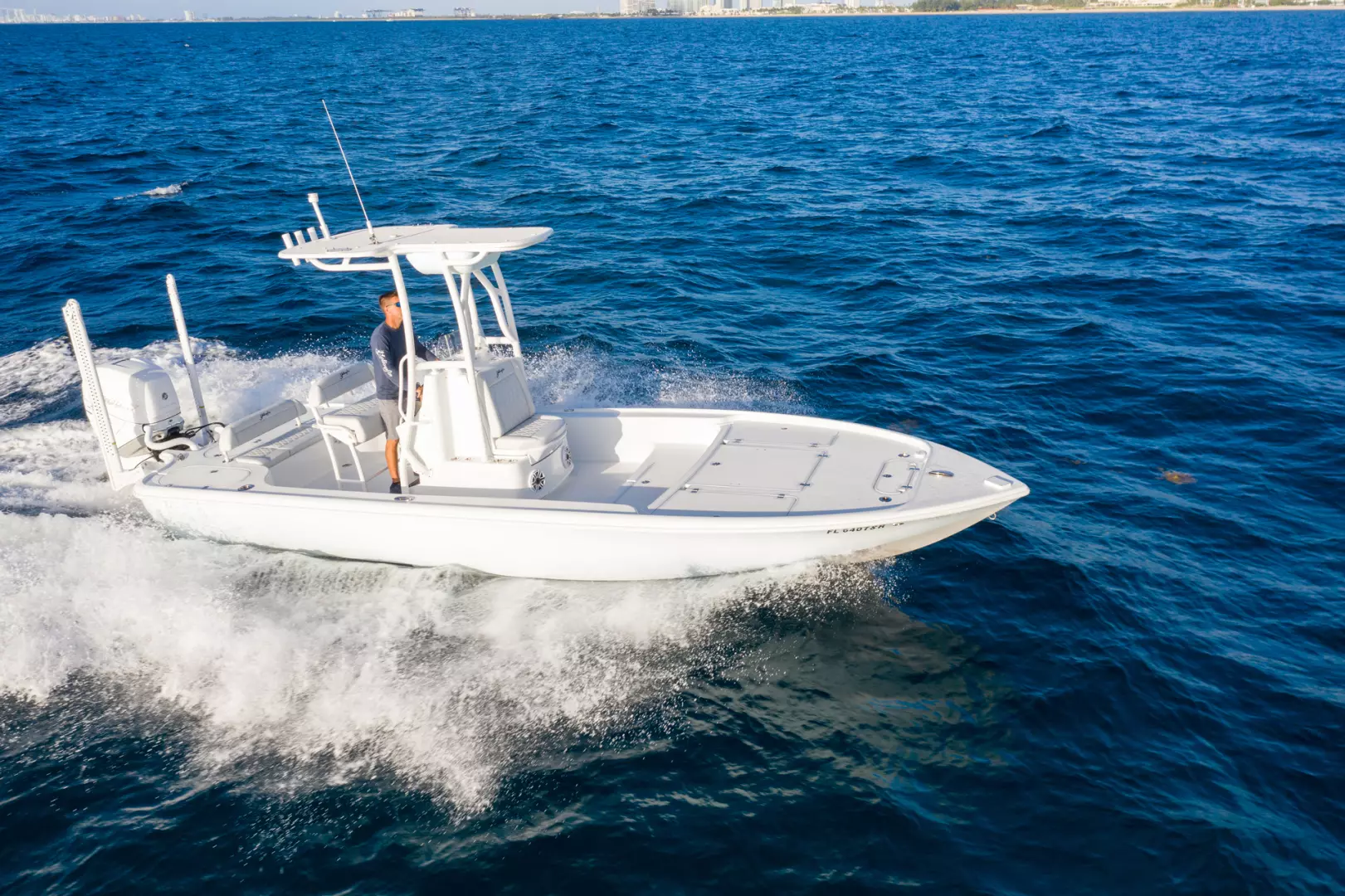 2026 Yellowfin 24 Bay CE - Image 9