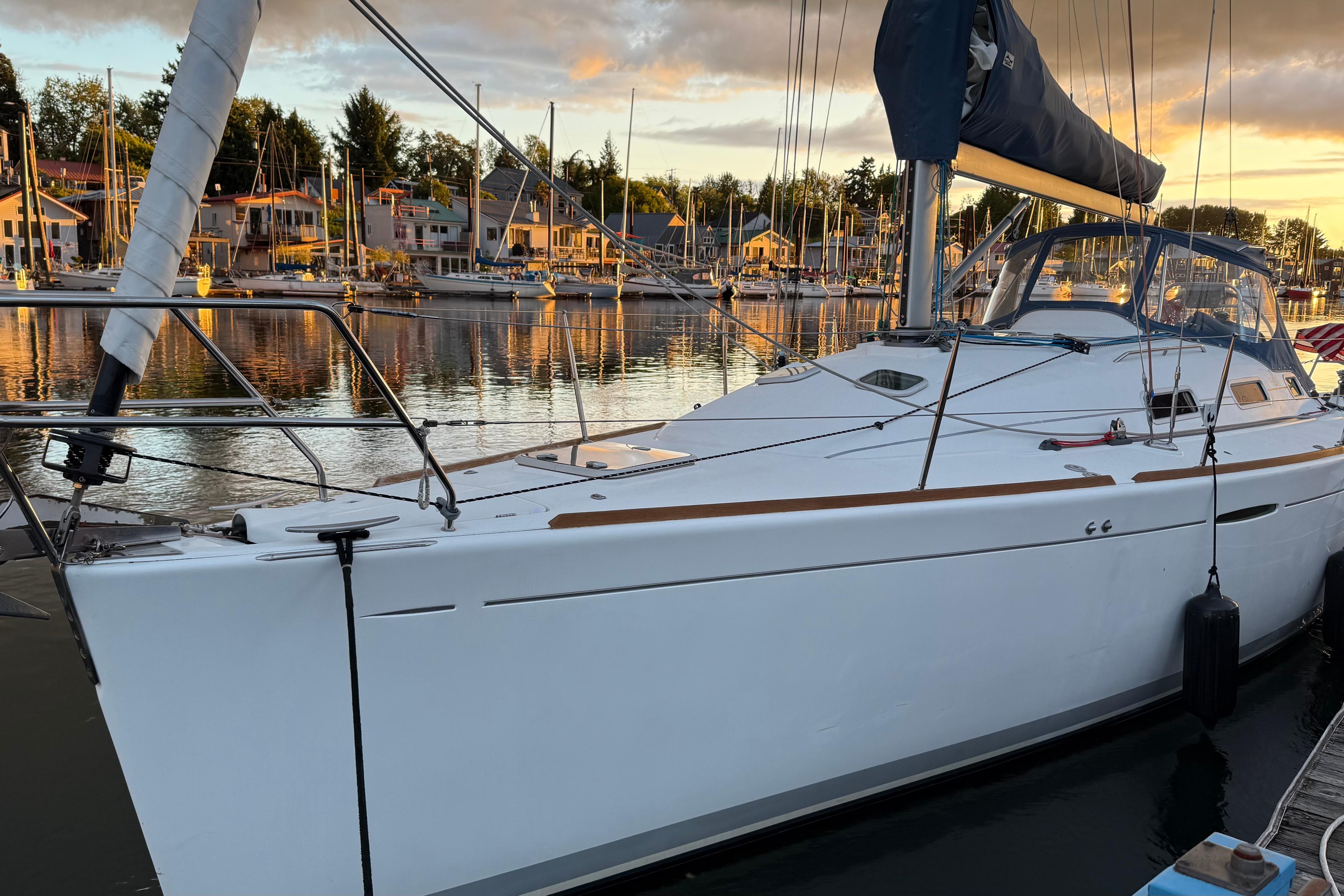 2004 Beneteau First 36.7
