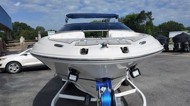 2005 Regal 2400 LSR - 10