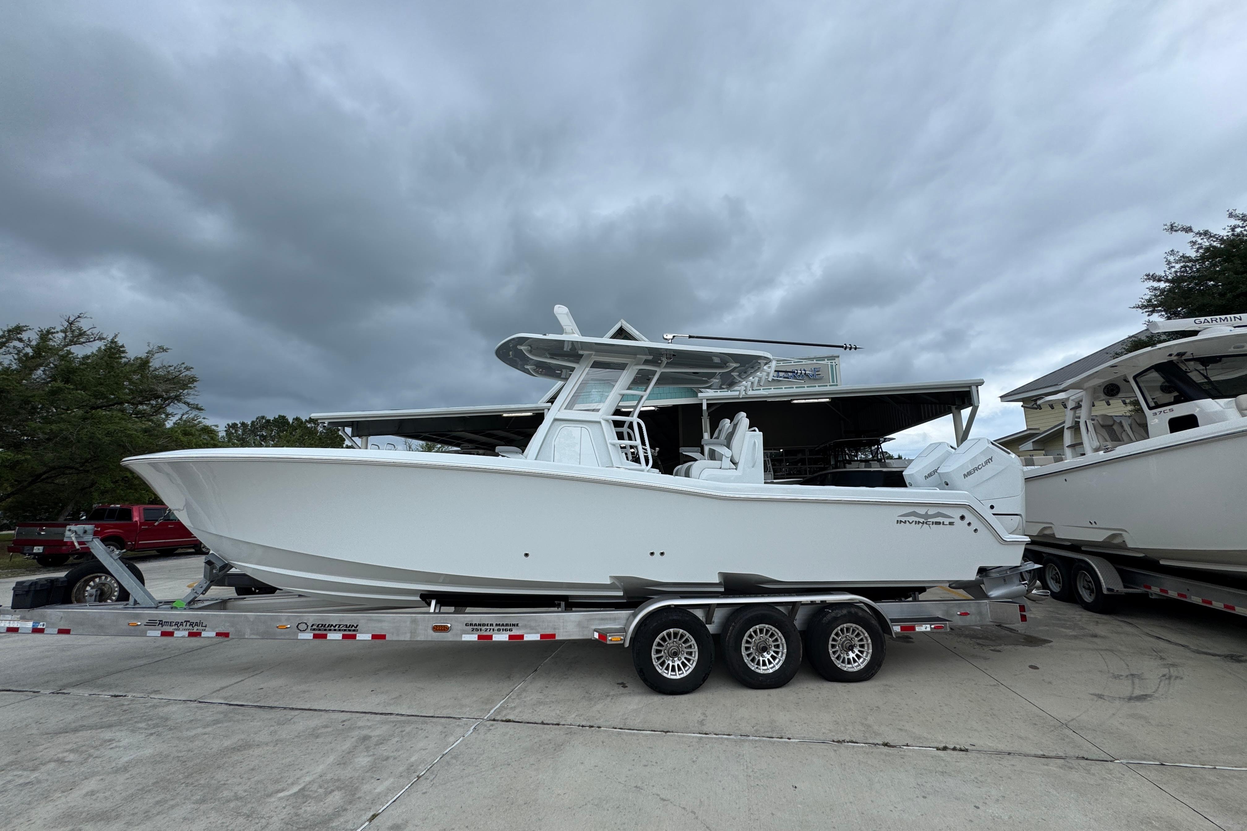 2026 Invincible 33 Open Fisherman
