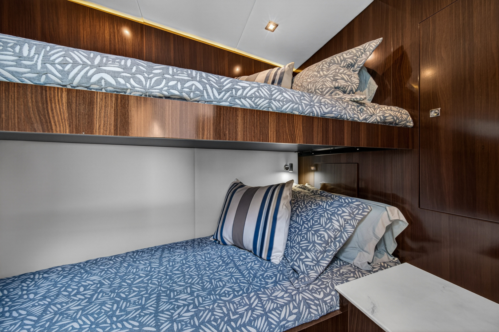 2023 Cruisers Yachts 50 CANTIUS - Image 75