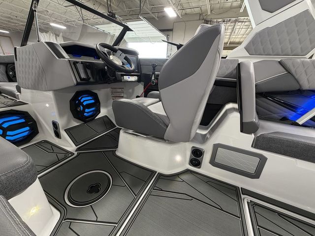 2026 Tigé 24RZX - 16