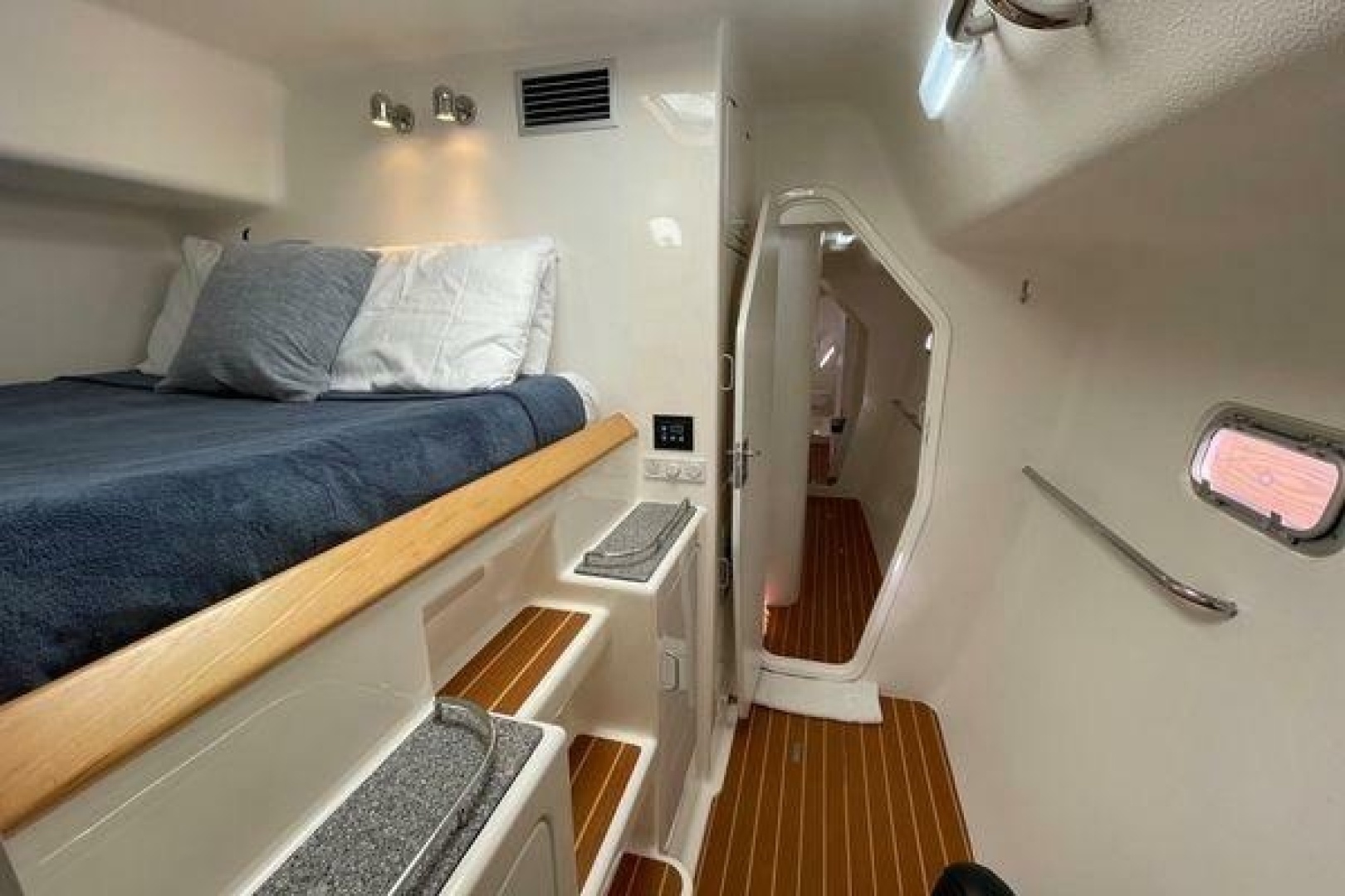 2008 Voyage Yachts 500 - Image 25