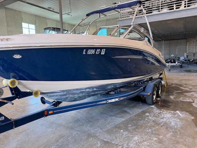 2007 Sea Ray 230 Select