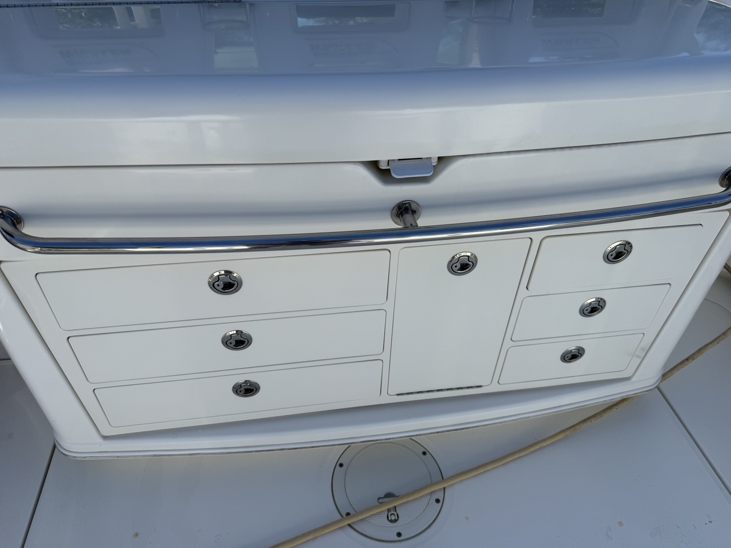 2016 Boston Whaler — - Image 9