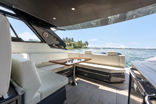 2023 Cruisers Yachts 42 GLS OB - 30