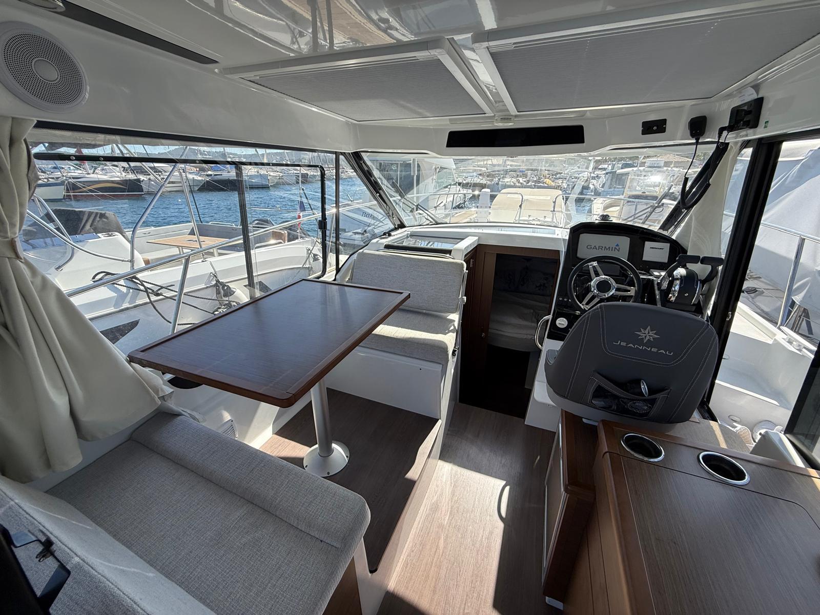 2019 Jeanneau Merry Fisher 895