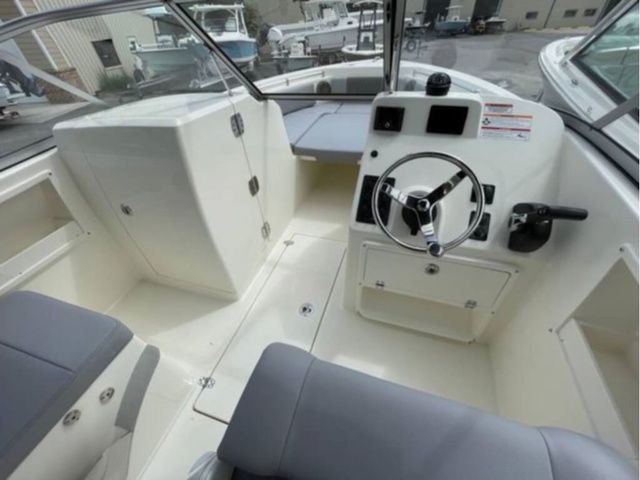 2025 Cobia 220 Dual Console - 23