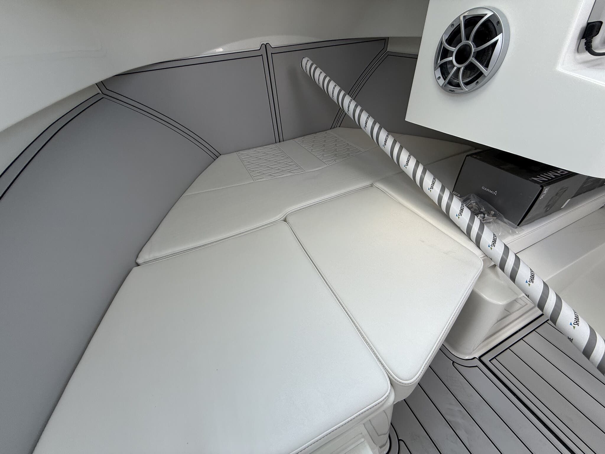 2026 Parker 227 Explorer WITH AC AND SEAKEEPER RIDE - 17