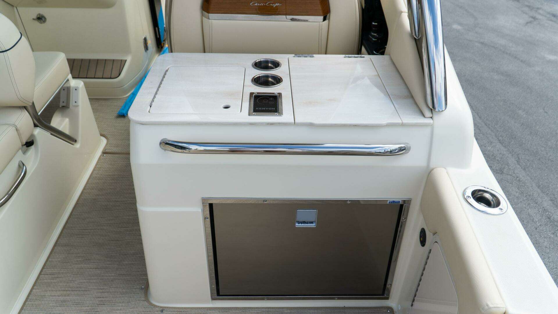 2025 Chris-Craft Calypso - Image 22