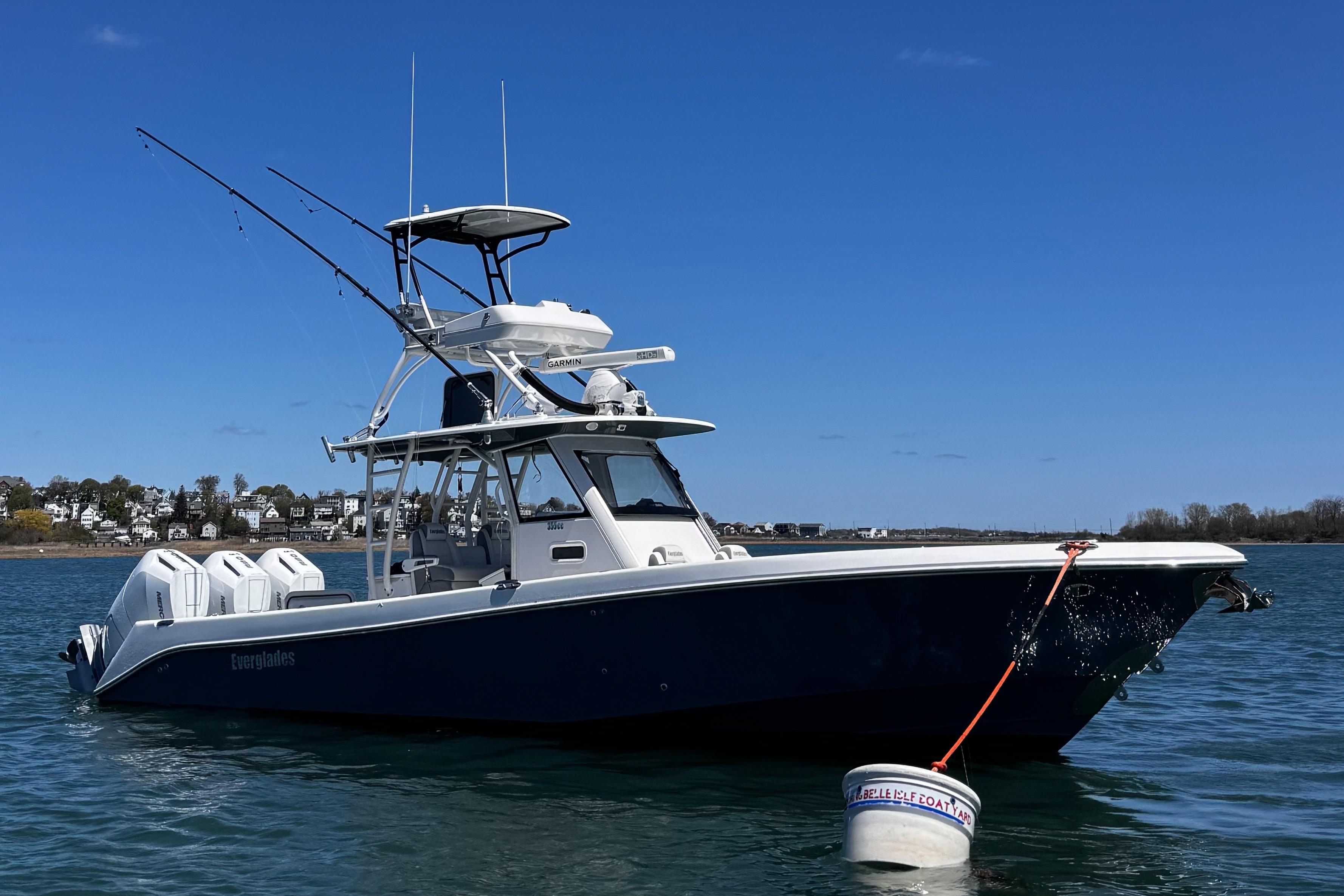 2017 Everglades 355 Center Console