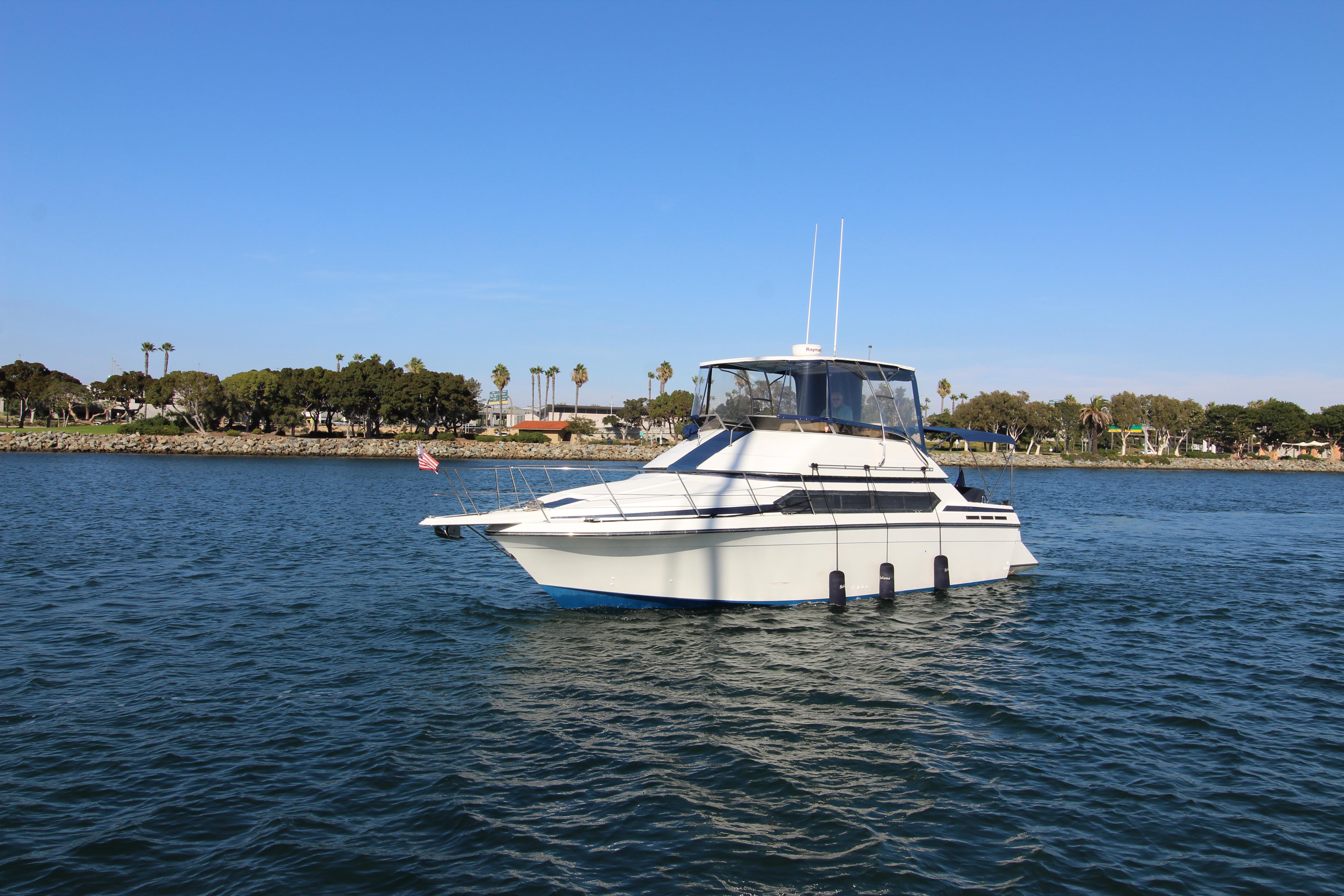1990 Carver 3467 Santego