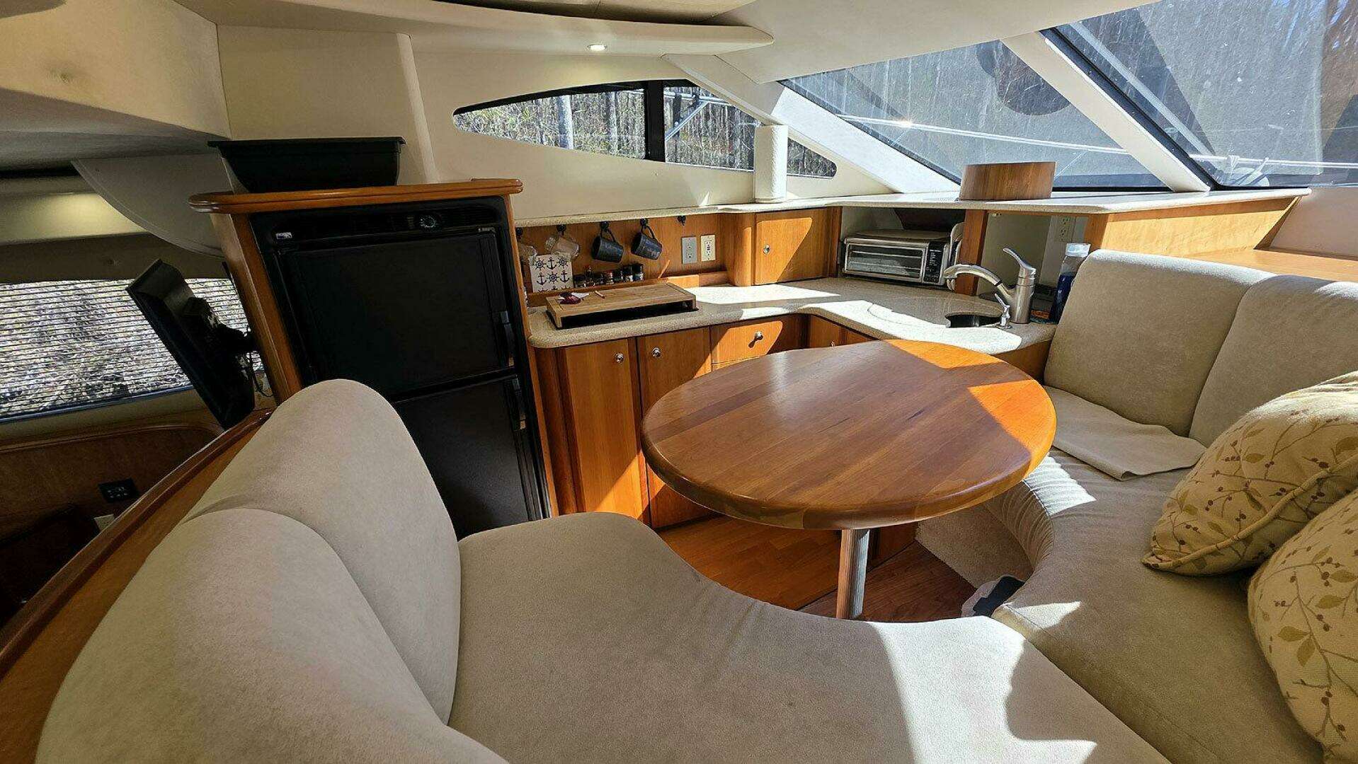 2001 Silverton 410 Sport Bridge - Image 16