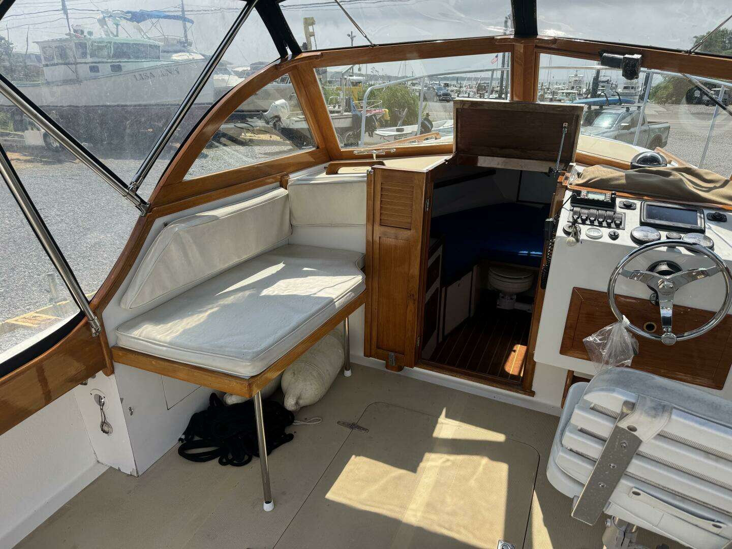 1984 Surf-Hunter Surfhunter 25 - Image 15