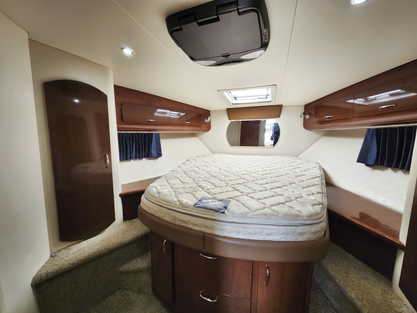 2007 Carver 36 Mariner - Image 26