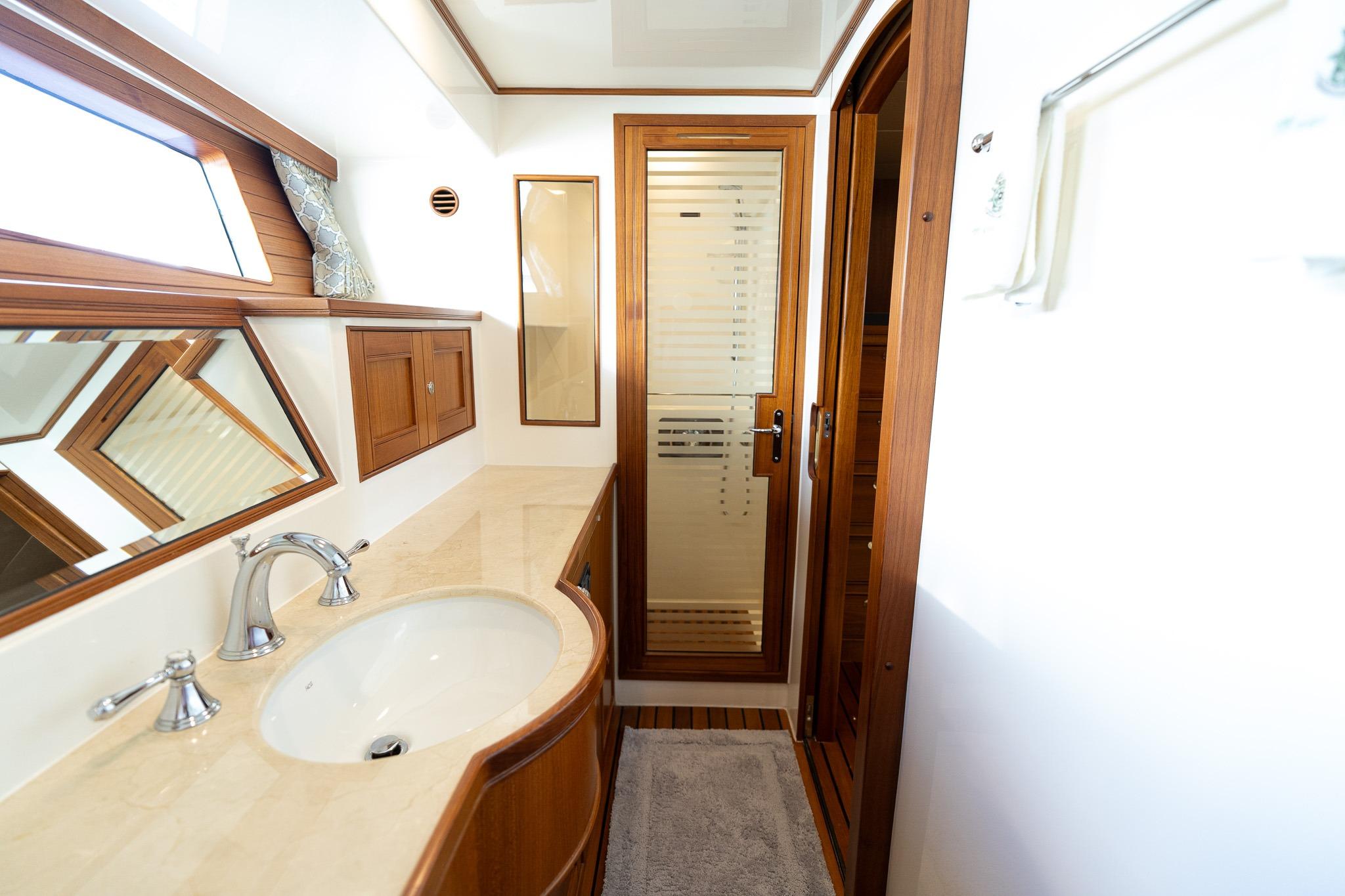 Master stateroom head