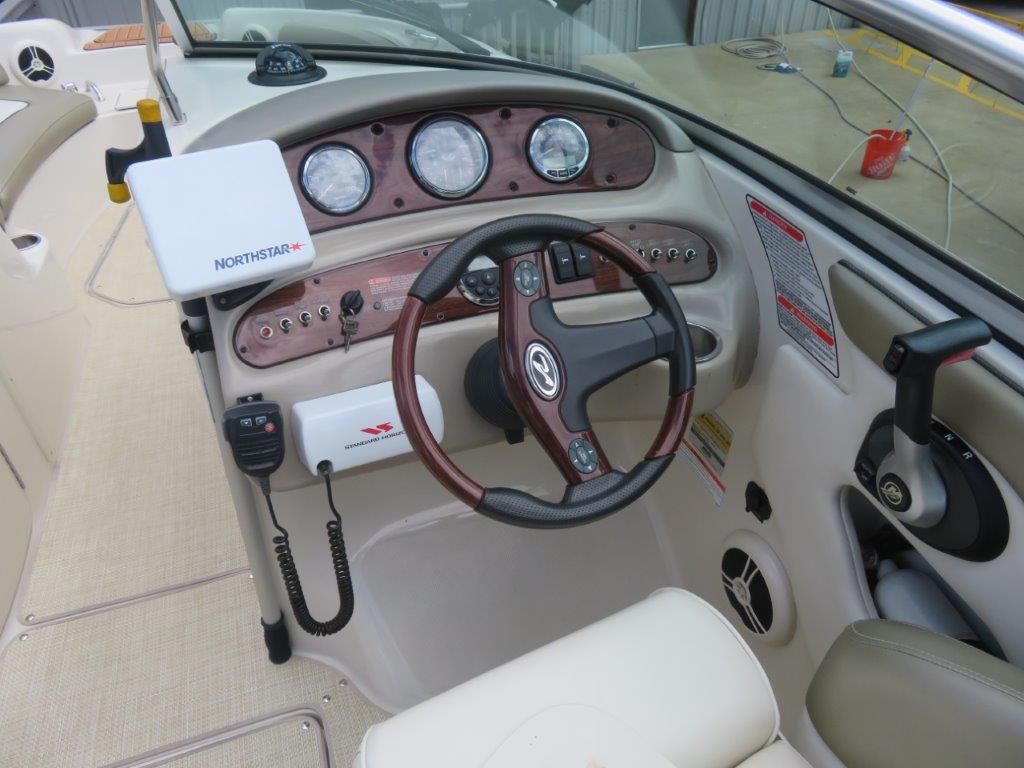 2006 Sea Ray 240 Sundeck - 8