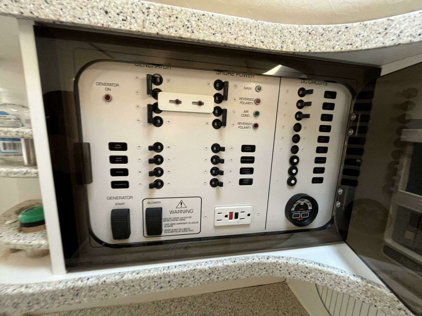 2000 Rinker Fiesta Vee 340 - Image 50