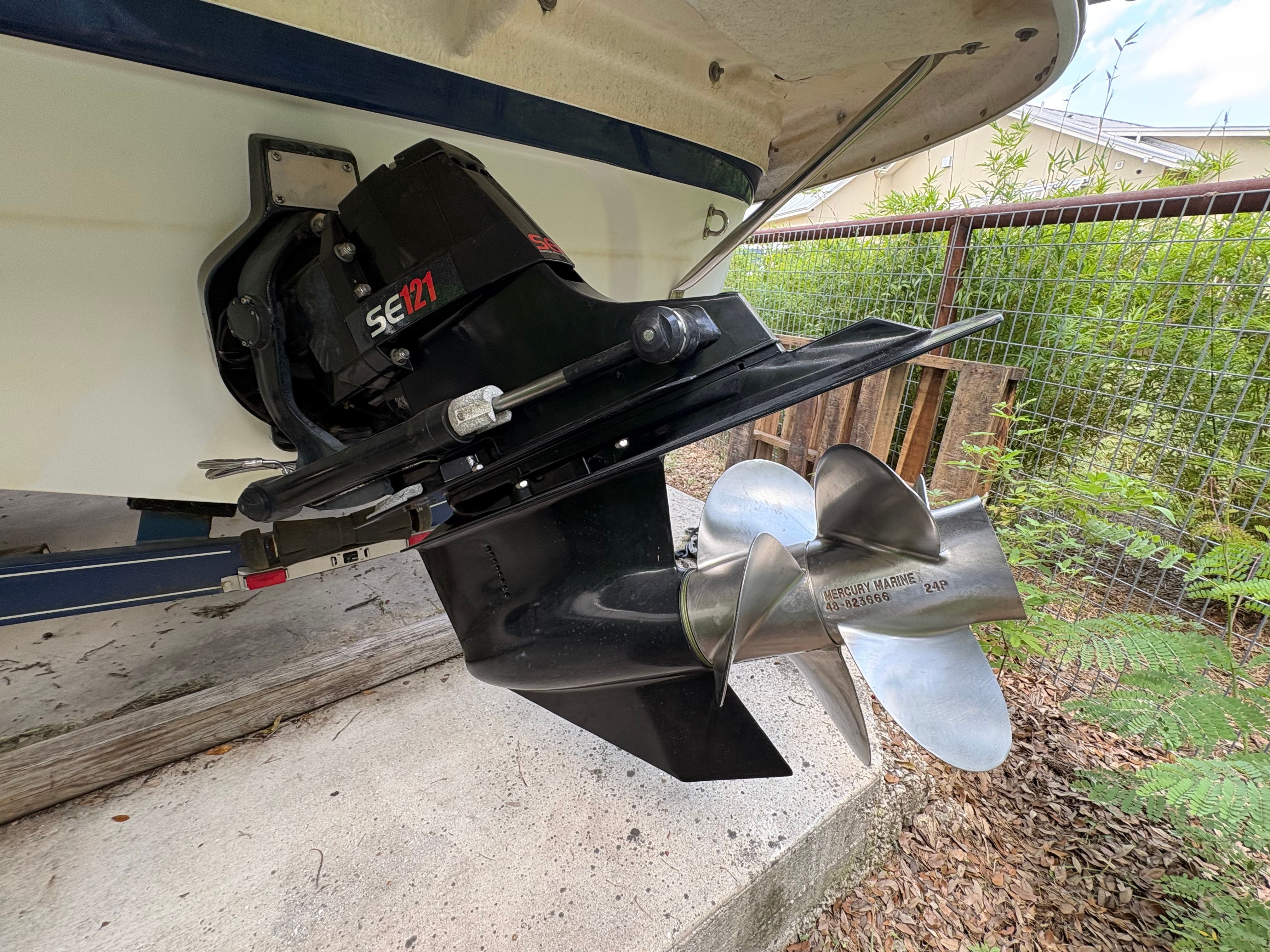 2005 Crownline 240 EX - 13
