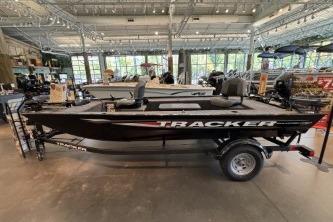 2026 Tracker Panfish 17