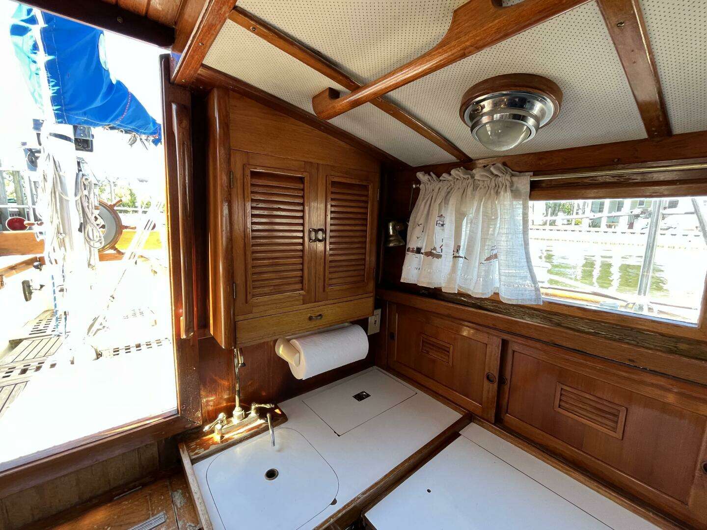 1978 Cheoy Lee Offshore 33 - Image 30
