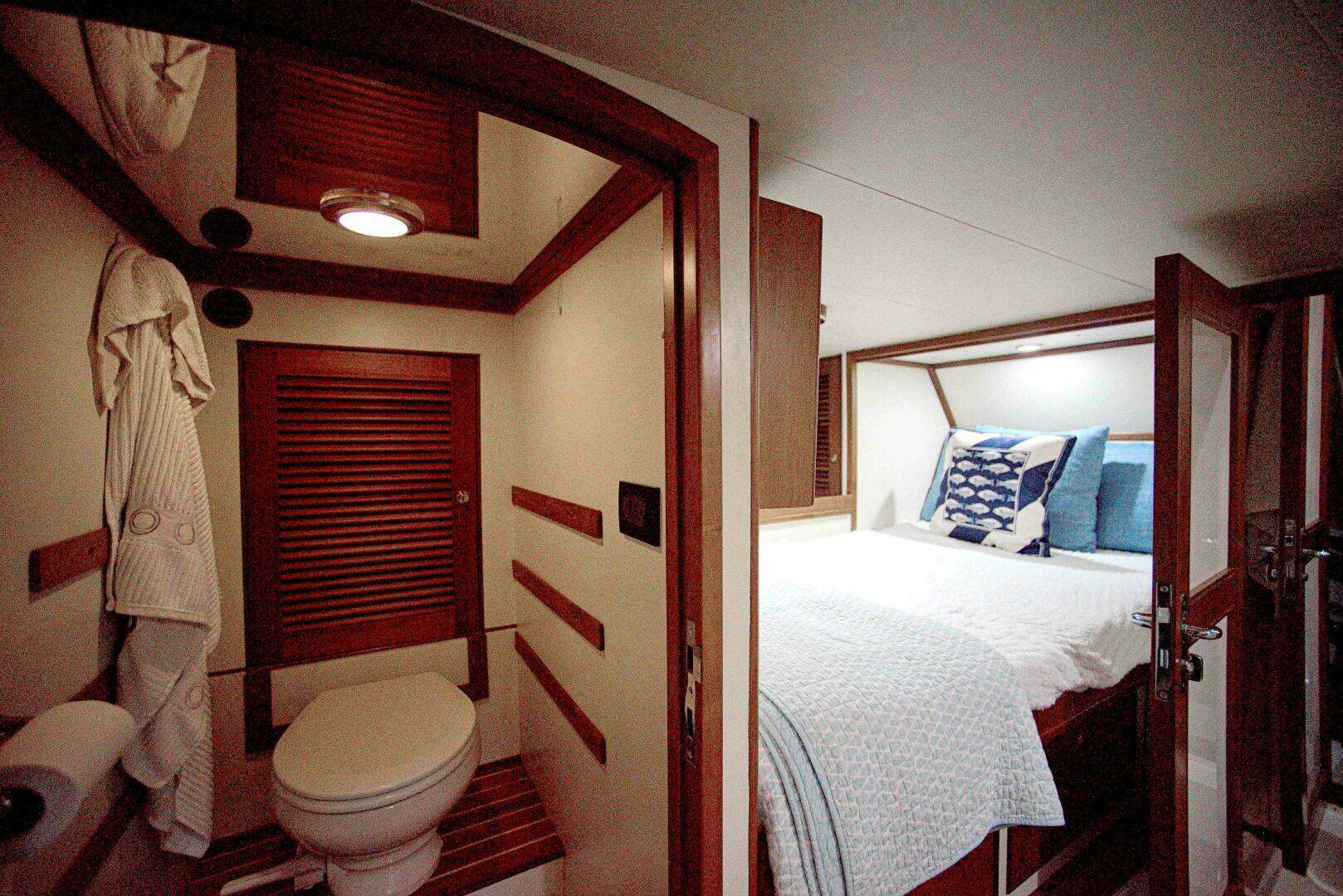 2011 Marlow Explorer 70E - Image 36