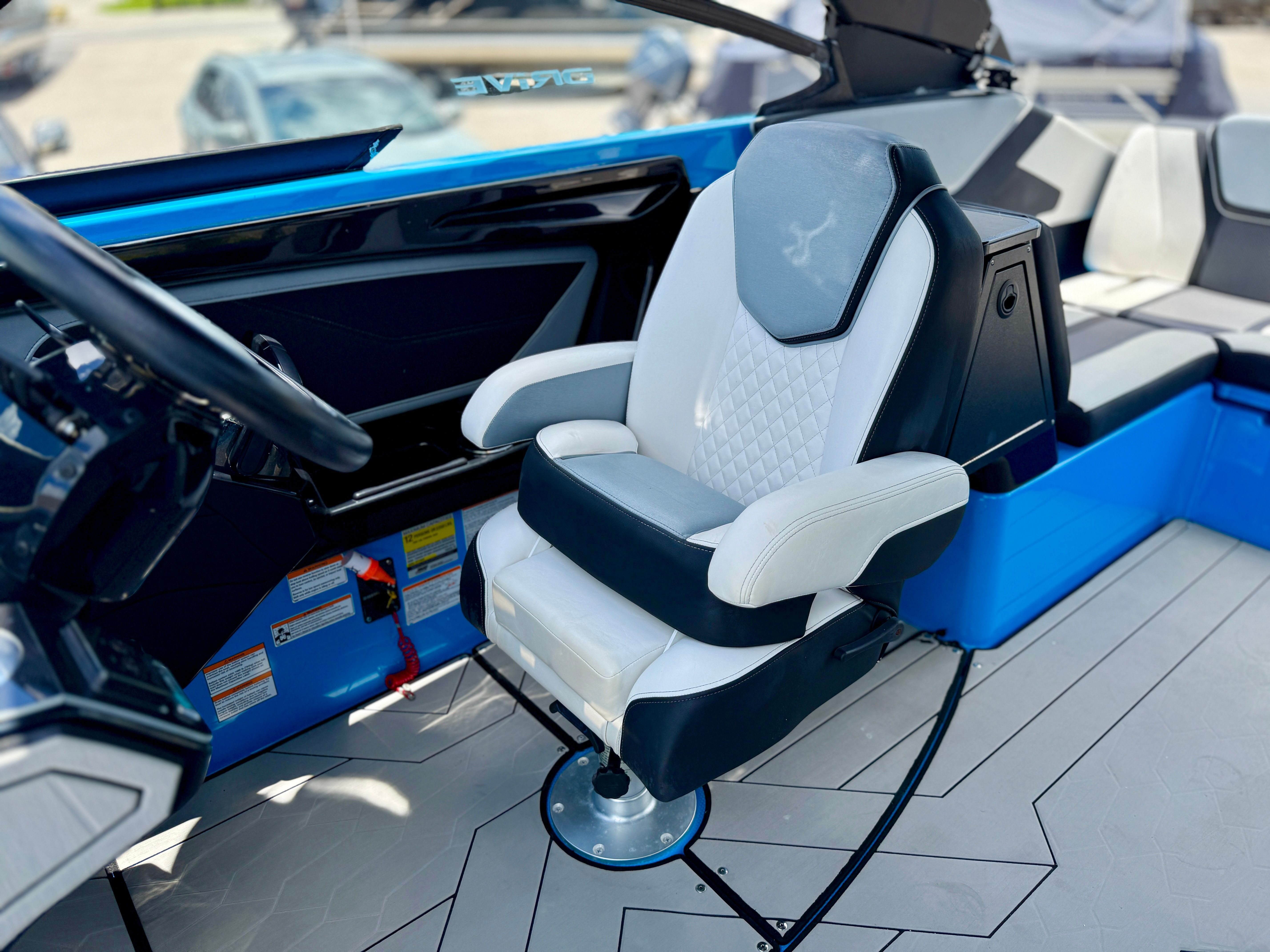 2021 YAMAHA 255 XD - Image 24