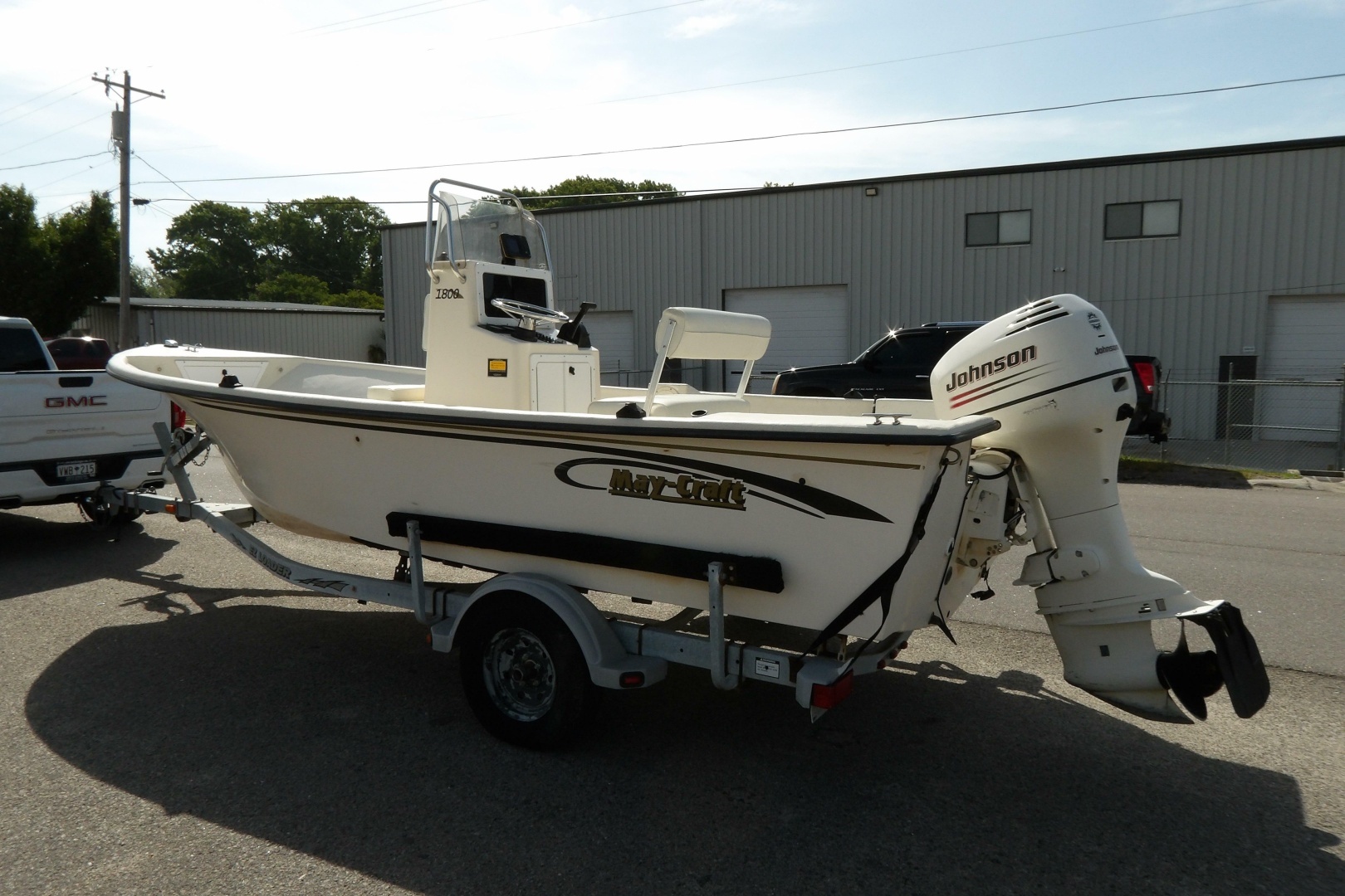 2005 May-Craft 1800 Skiff - Image 5