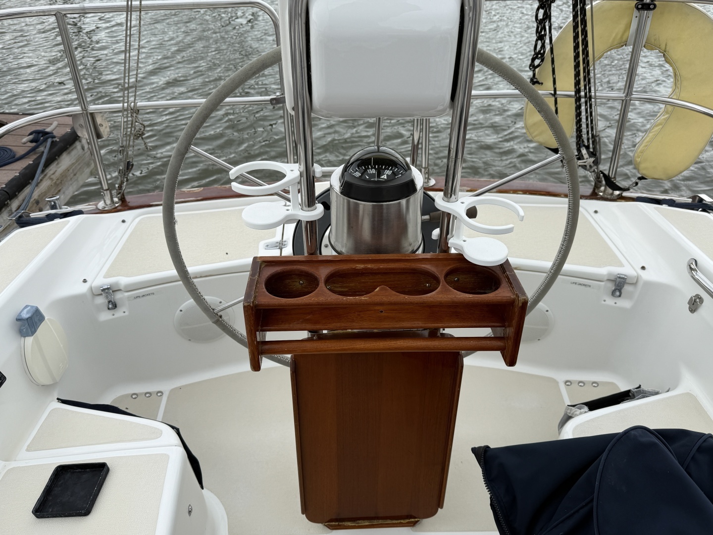 1988 Tartan 31 - Image 11