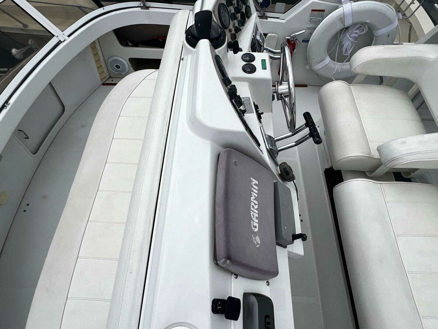 1999 Carver 356 Aft Cabin - Image 25