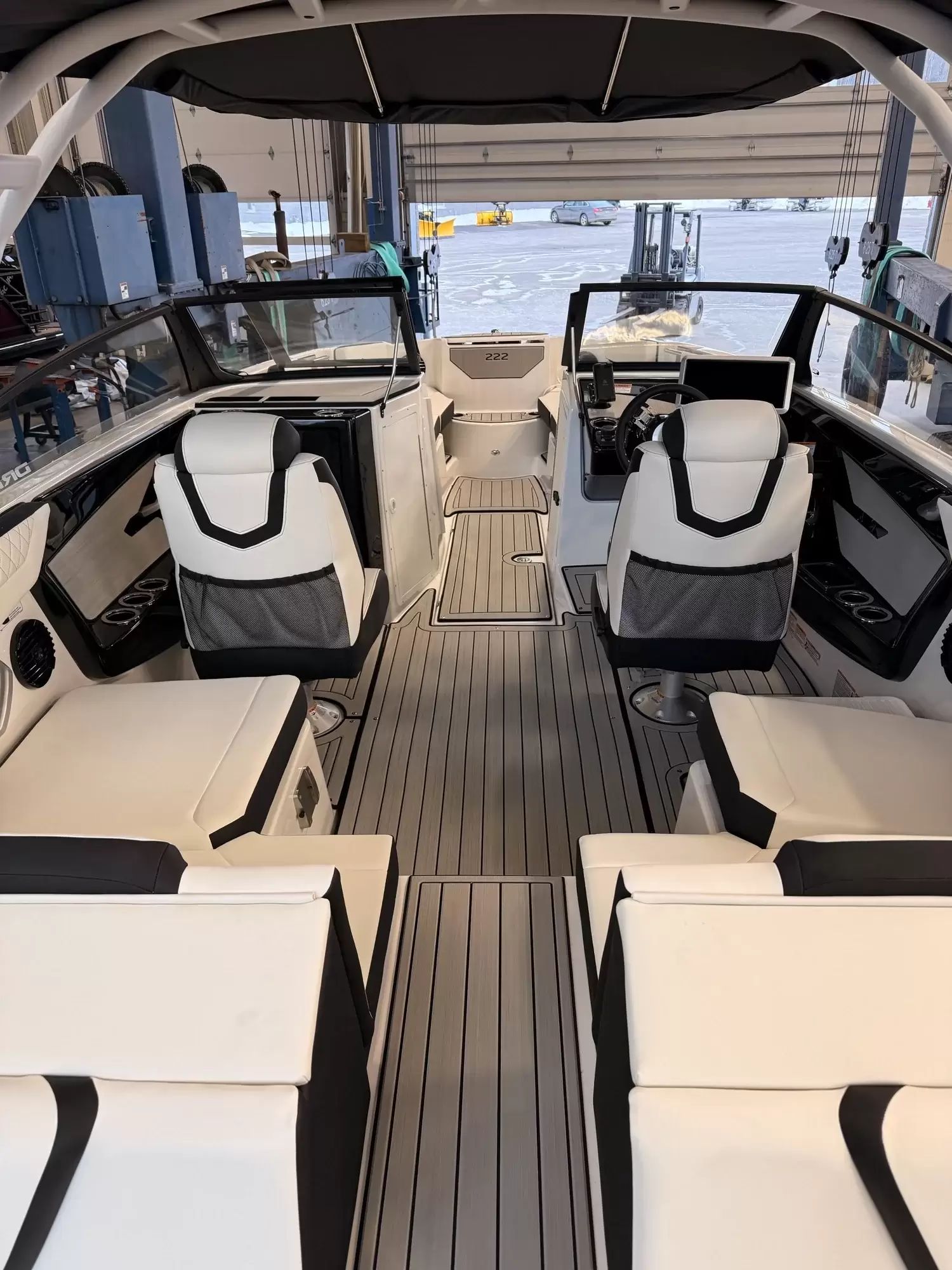 2026 Yamaha Boats 222SD - 16