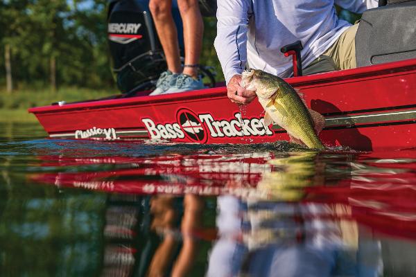 2026 Tracker Bass Tracker Classic XL - 49