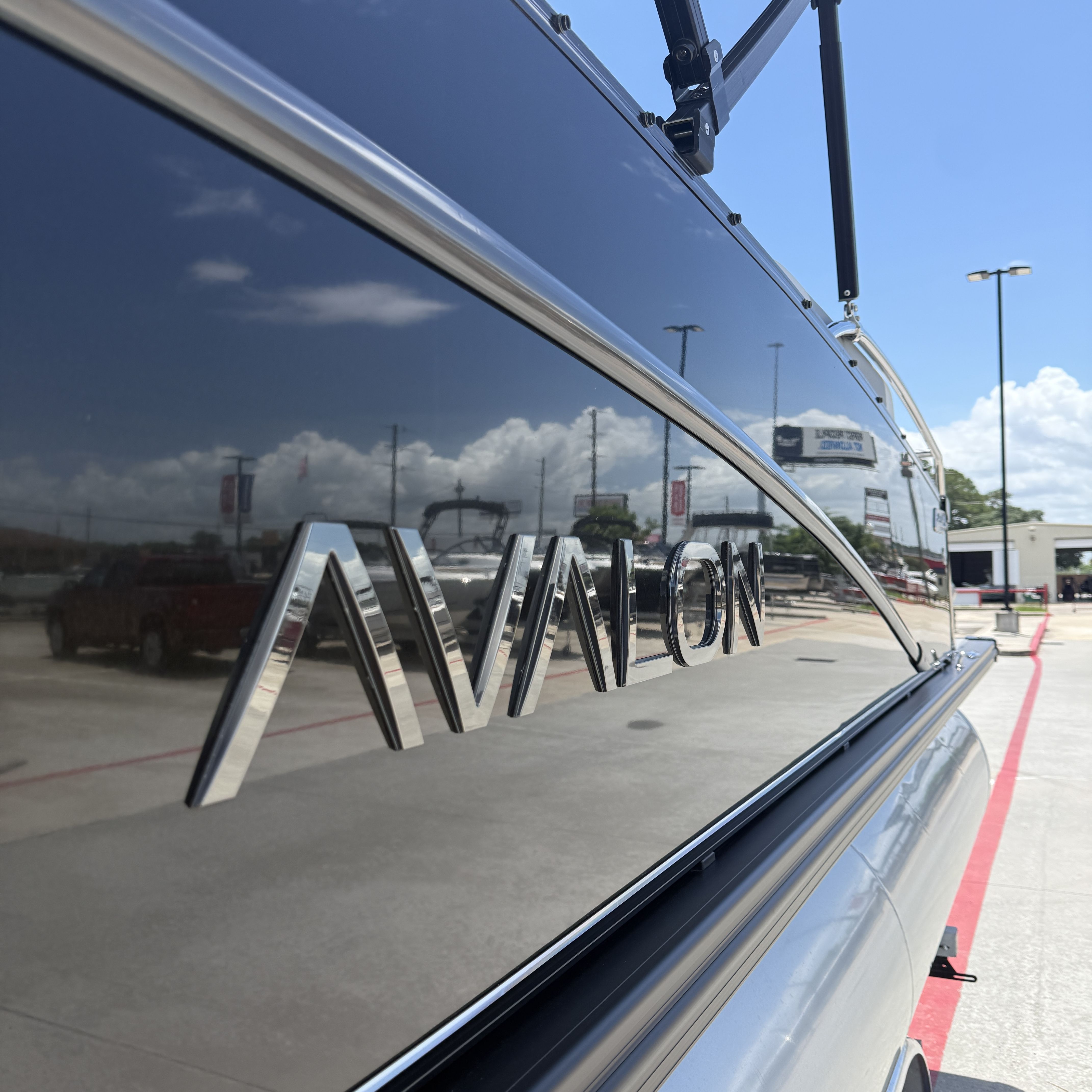 2026 Avalon Catalina Quad Lounge Shift - 23' - 31