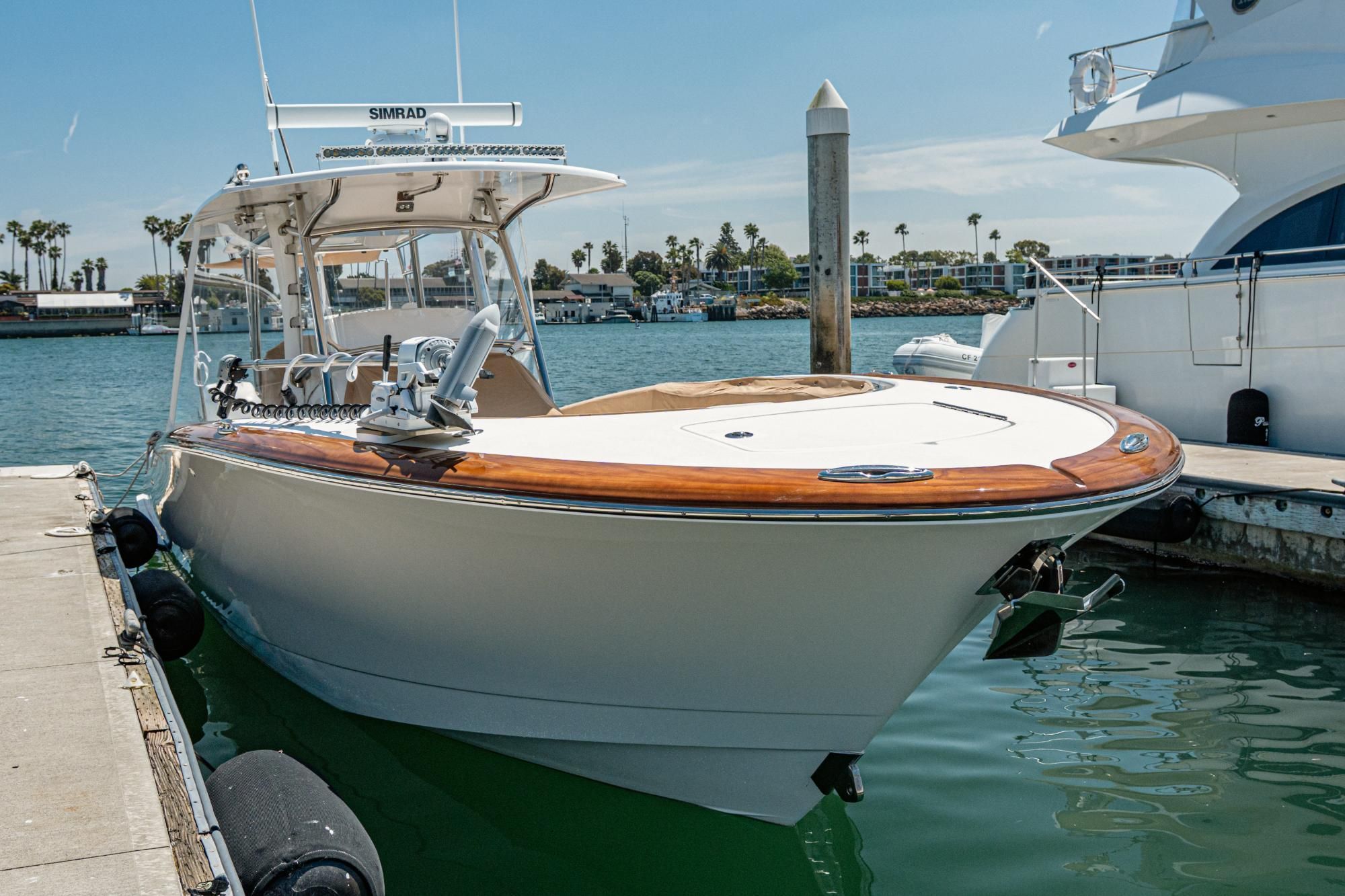 2019 Mag Bay 33 CC