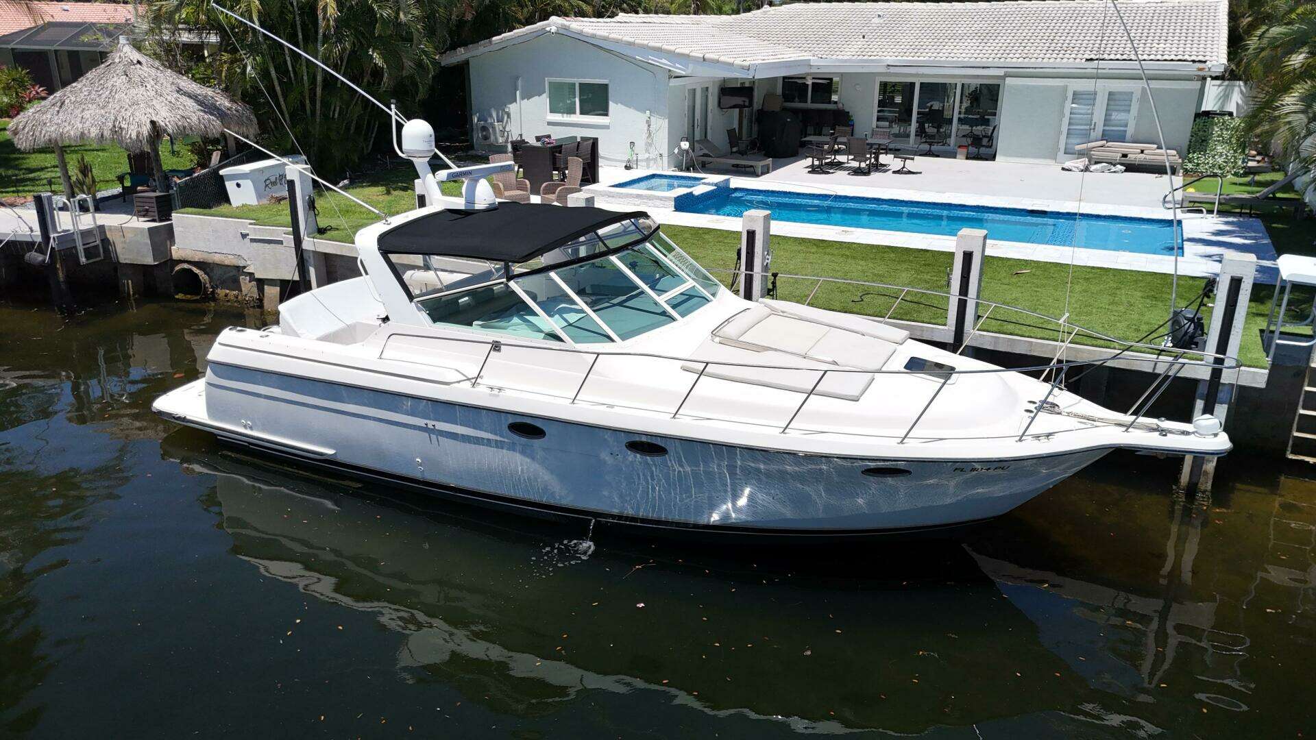 1998 Tiara Yachts 3500 Express - Image 2