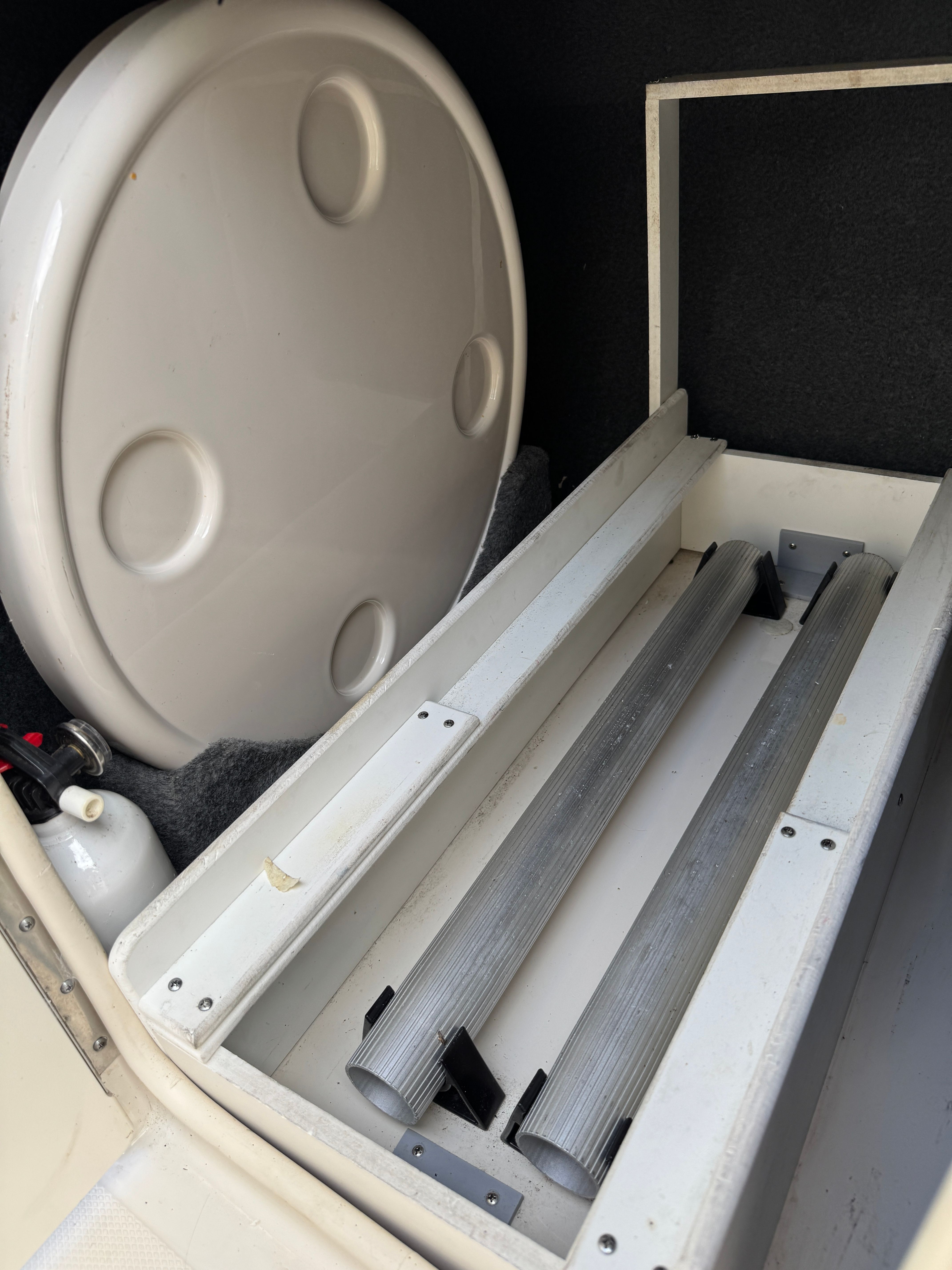 2002 Sea Ray 220 Sundeck - 30