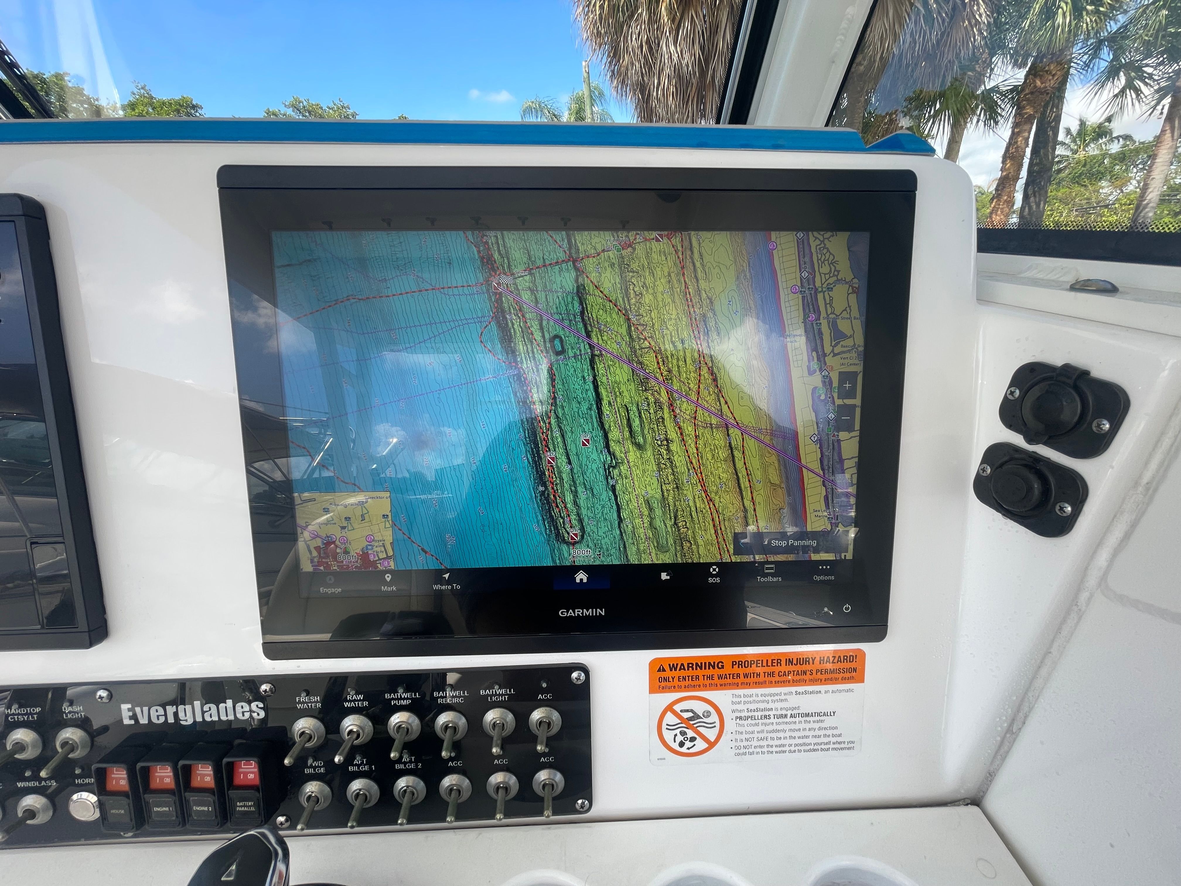 2017 Everglades 325 Center Console - 69